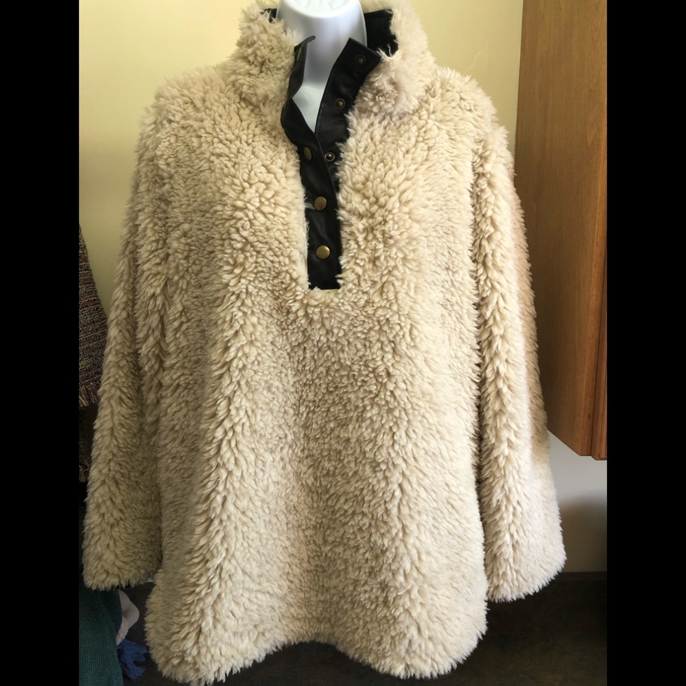 Dylan Sherpa pullover